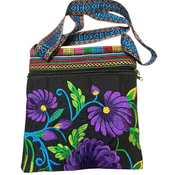 Floral Cloth Shoulder/Crossbody Bag Embroidered Black Interior - Picture 1 of 7